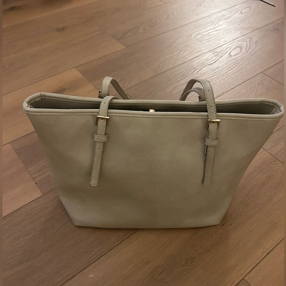 Elegant Tan Women's Tote Bag